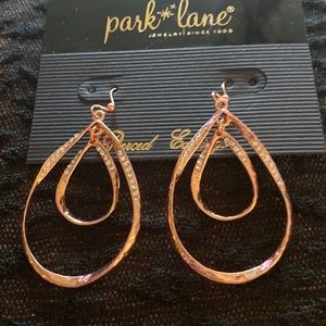 NWT park lane rose gold earrings